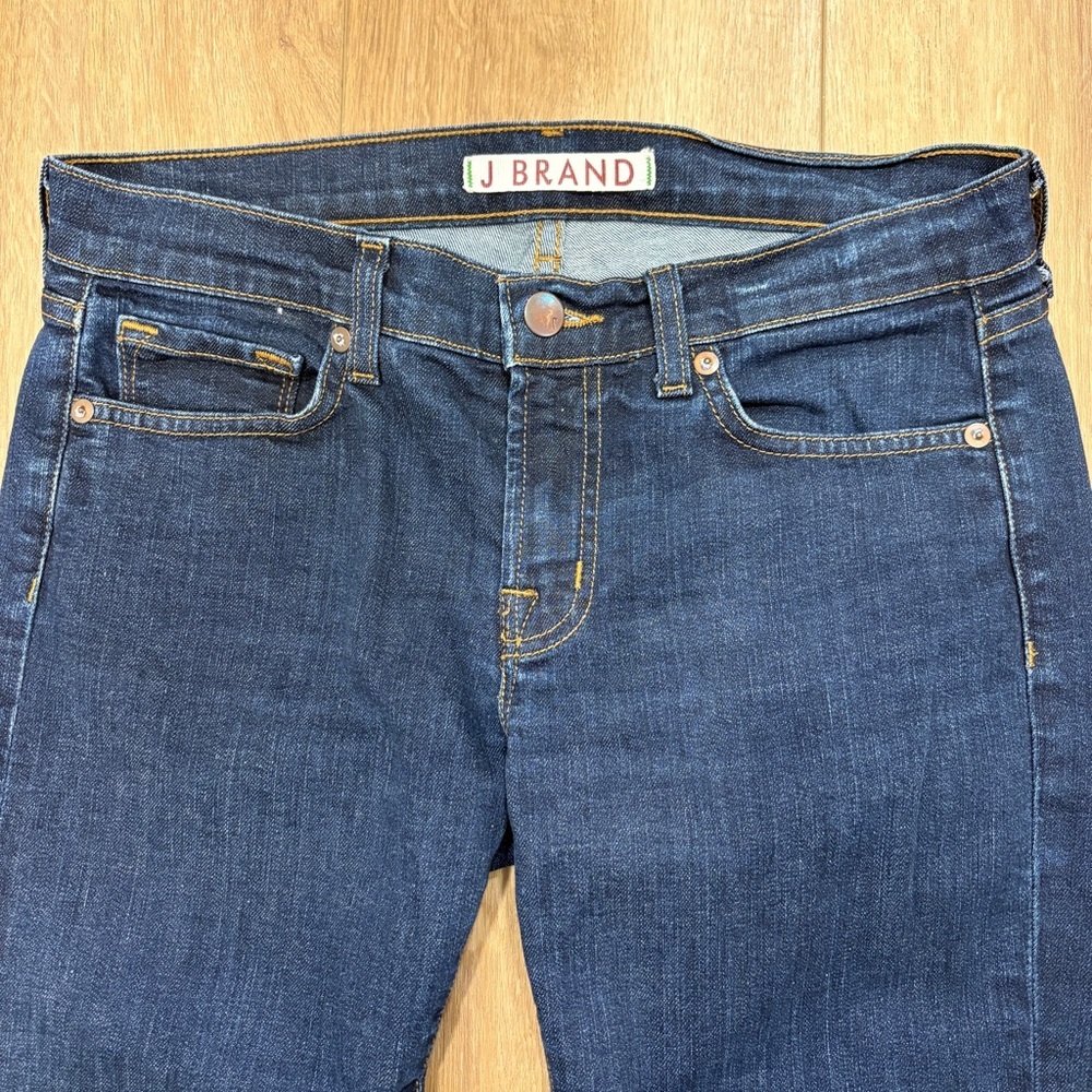 🌟J BRAND🌟 GIGI ANKLE MID CROPPED FLARE STRETCH JEANS DARK WASH SZ 26 - Picture 3 of 8
